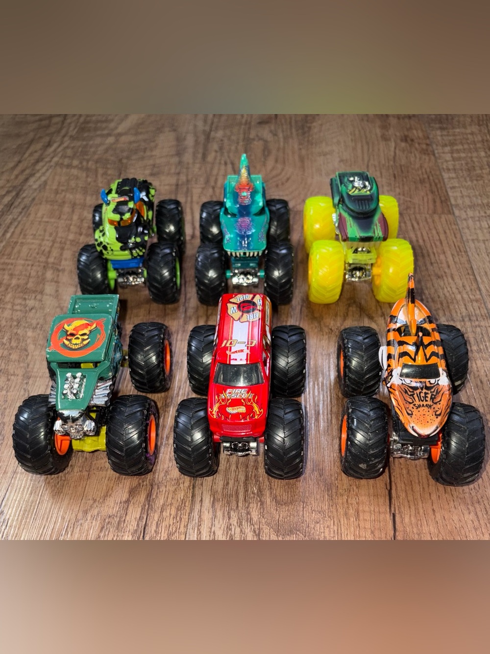 Hot Wheels Monster Trucks 1:64 Scale Lot of 6